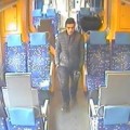 Késsel fenyegetett a vonaton - vádat emeltek ellene
