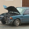 Villanyoszlopnak ütközött egy autó Cegléden