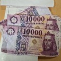 Otthonukban rendezkedtek be hamis bankjegyek gyártására