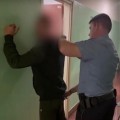 Rablásba torkollott a csokoládé lopás Cegléden