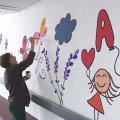 Színes alkotásokkal teszik szebbé az albertirsai vasútállomás aluljáróját